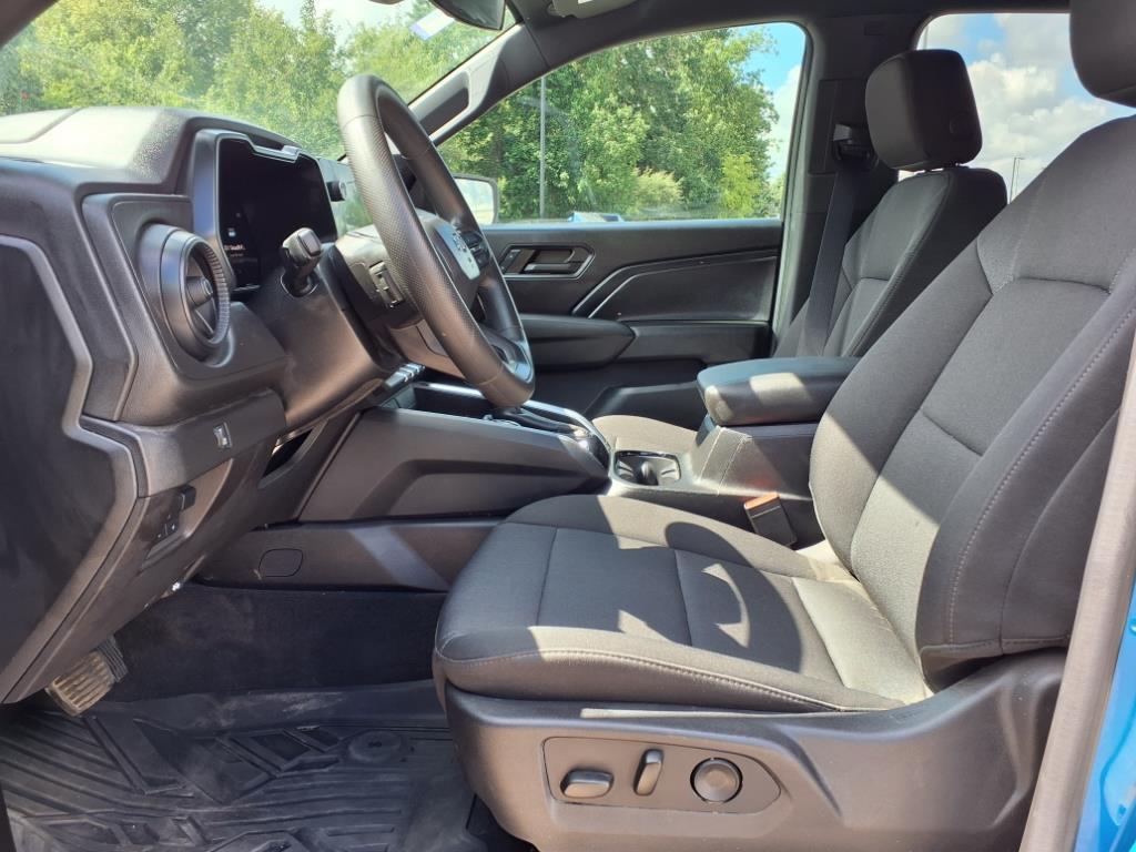 used 2024 Chevrolet Colorado car, priced at $33,000