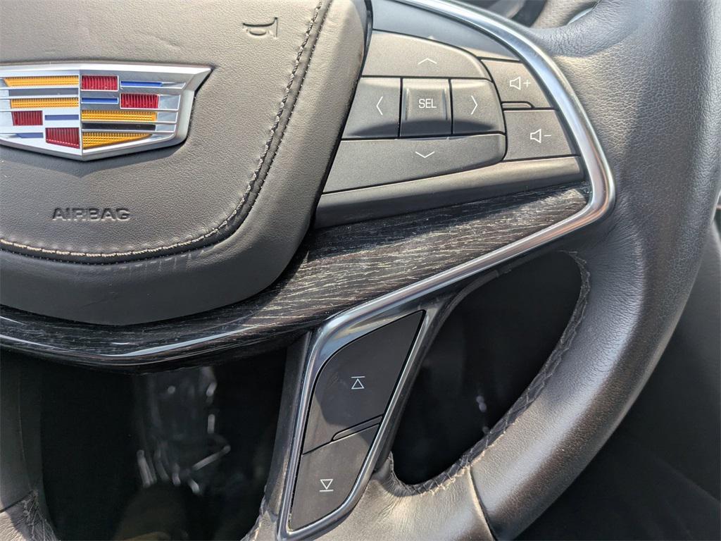 used 2022 Cadillac XT5 car, priced at $26,600