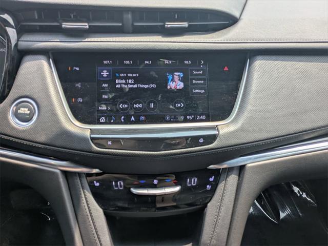 used 2022 Cadillac XT5 car, priced at $29,700
