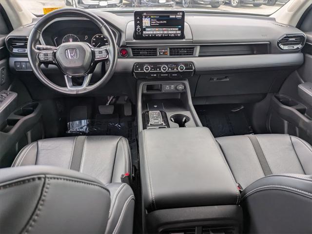 used 2023 Honda Pilot car, priced at $32,000