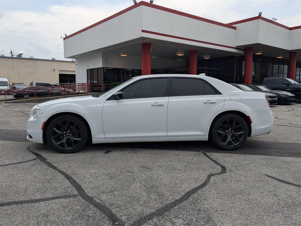 used 2020 Chrysler 300 car, priced at $18,200