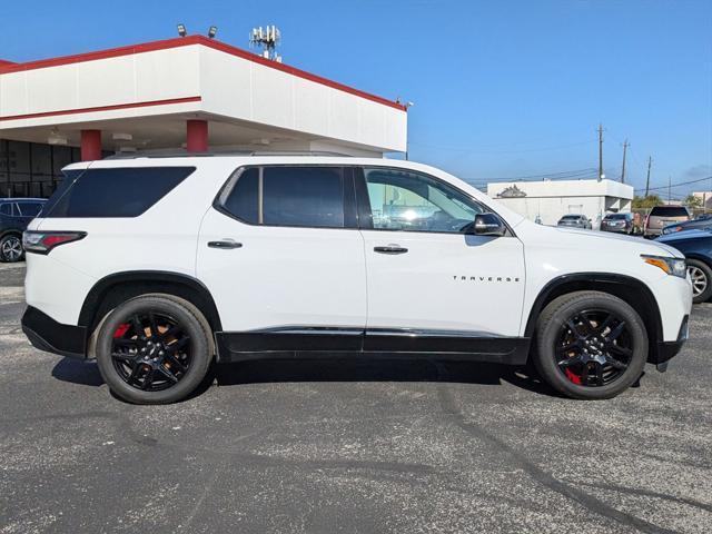 used 2021 Chevrolet Traverse car, priced at $28,400