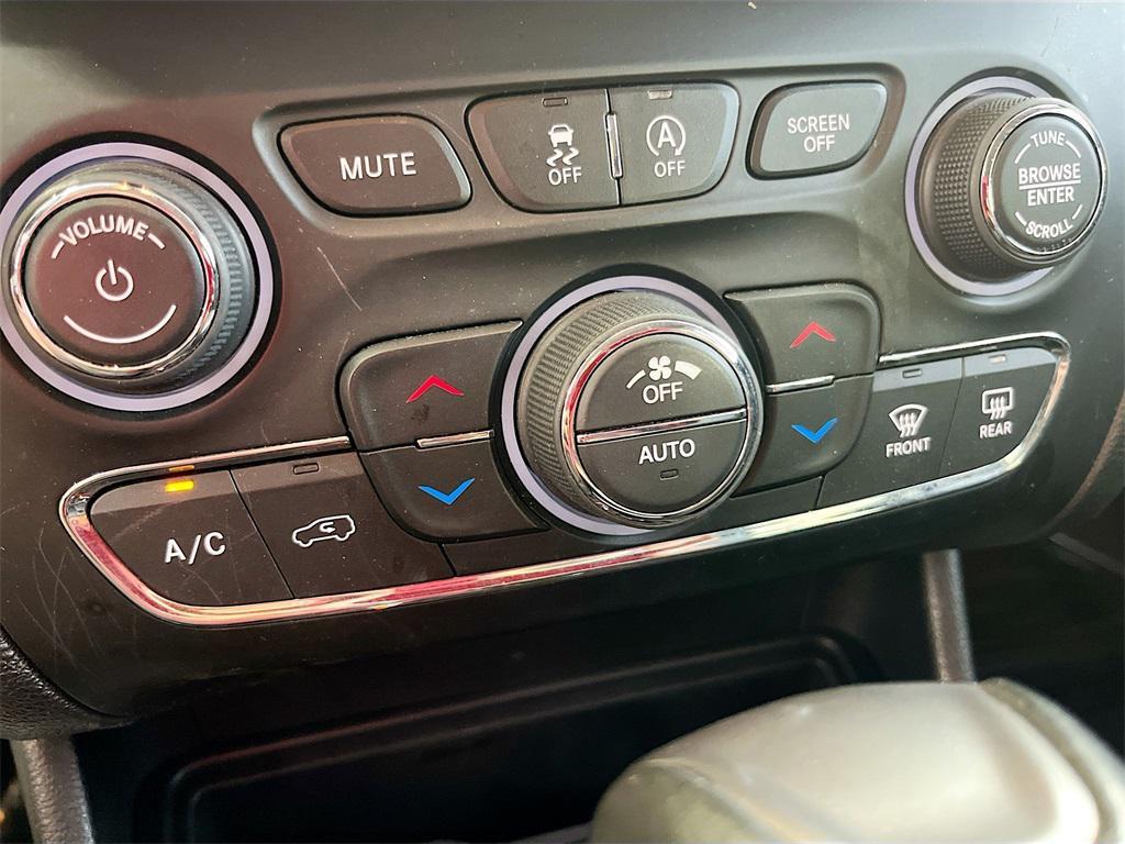 used 2019 Jeep Cherokee car, priced at $17,000