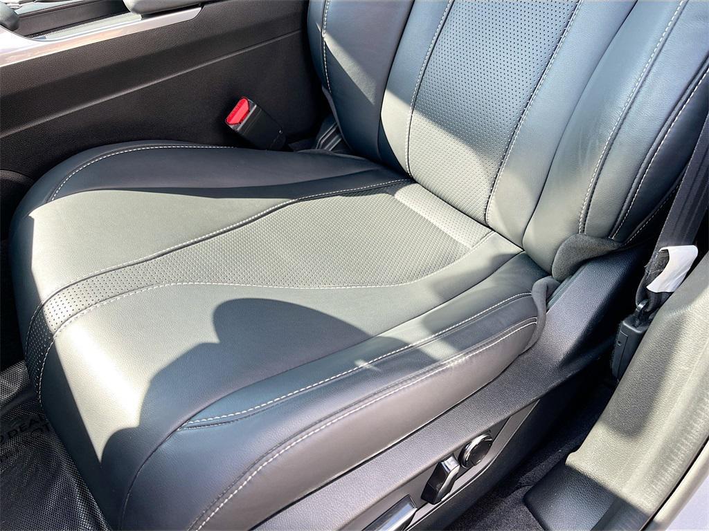 used 2024 Acura TLX car, priced at $31,400