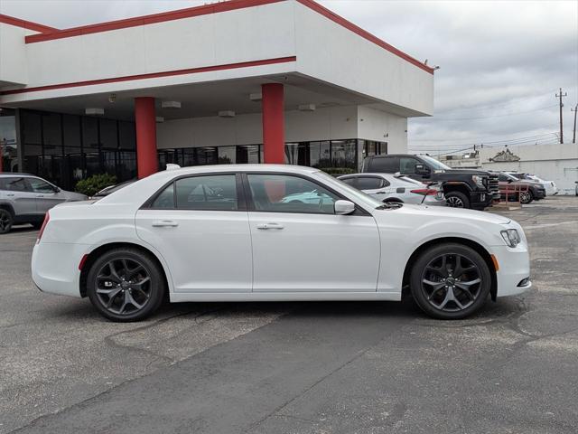 used 2021 Chrysler 300 car, priced at $18,500