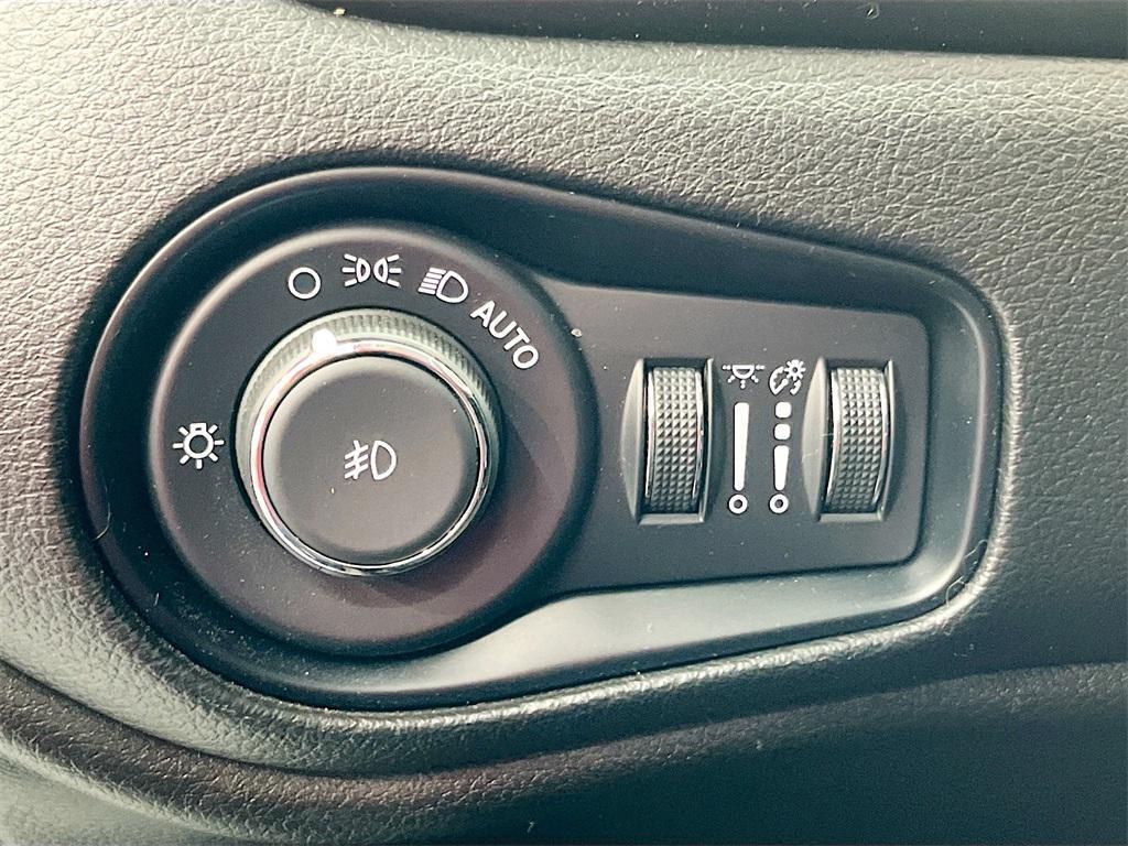used 2022 Jeep Renegade car, priced at $16,500