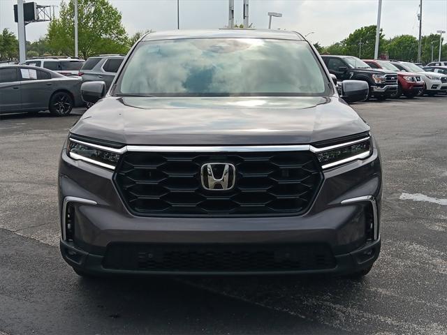 used 2023 Honda Pilot car, priced at $32,000