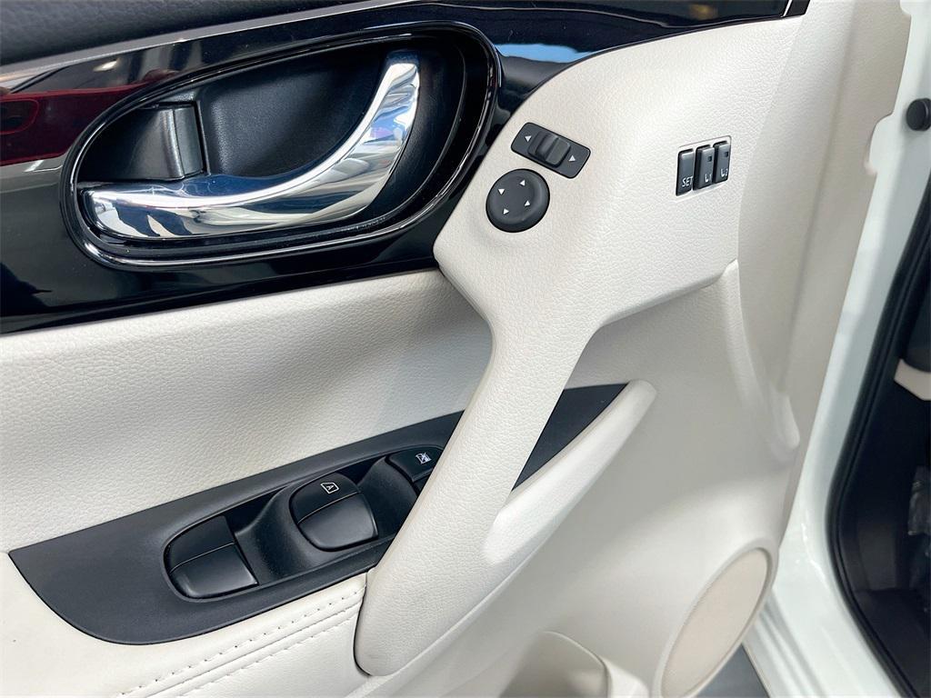 used 2021 Nissan Rogue Sport car, priced at $18,500