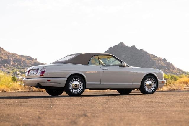 used 2001 Rolls-Royce Corniche car