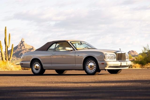 used 2001 Rolls-Royce Corniche car