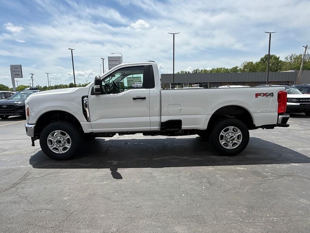new 2025 Ford F-350 car, priced at $54,067