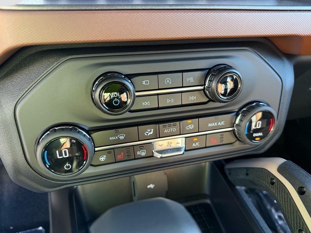 new 2024 Ford Bronco car, priced at $48,112