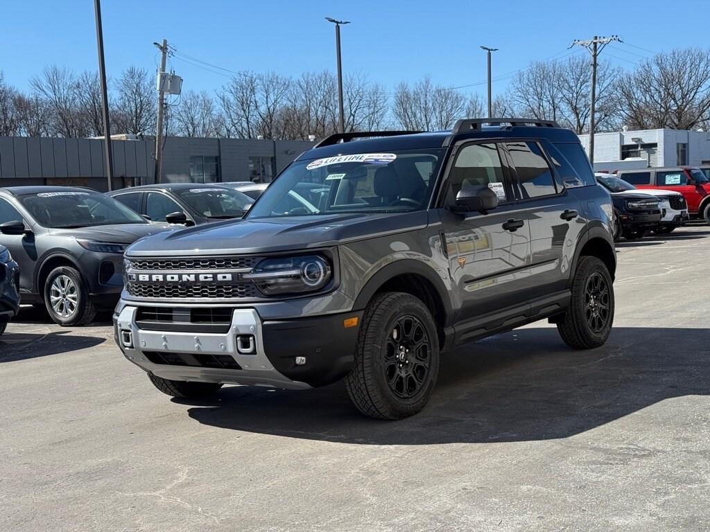 new 2025 Ford Bronco Sport car, priced at $43,700