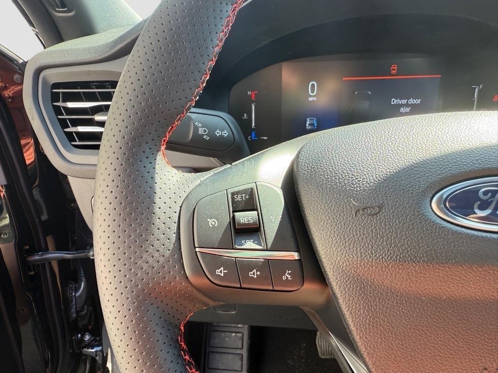new 2025 Ford Escape car, priced at $32,525