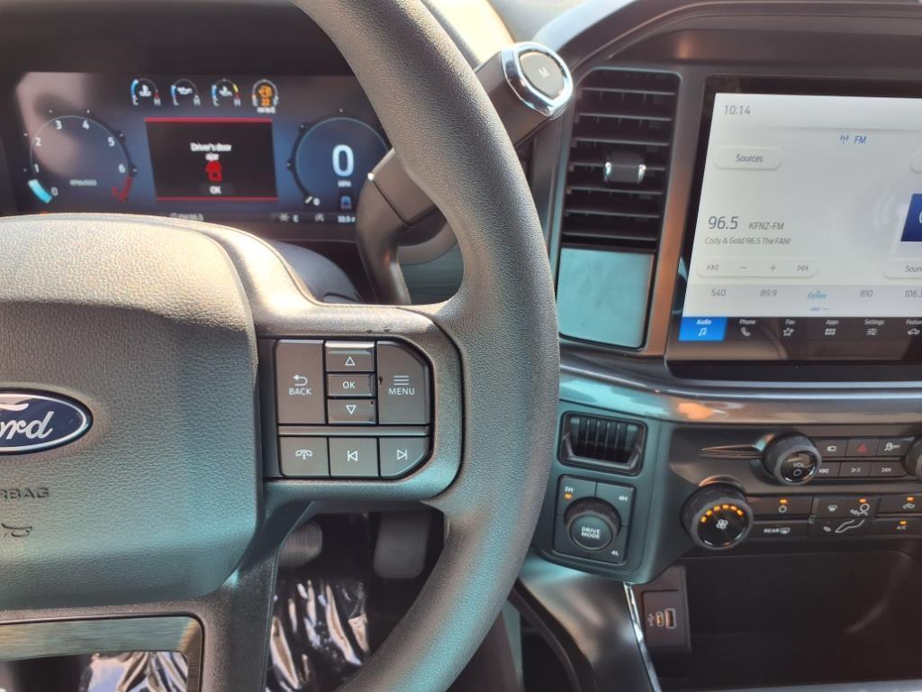 new 2025 Ford F-150 car, priced at $48,664