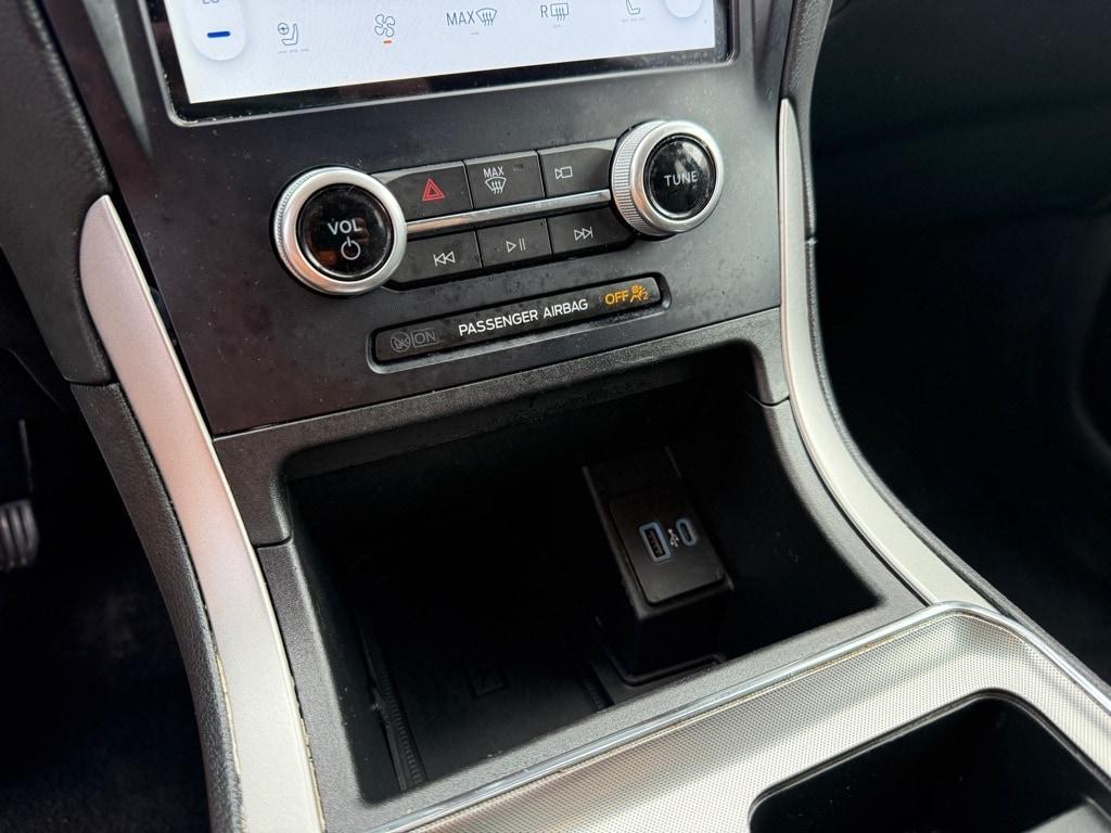 used 2022 Ford Edge car, priced at $26,989