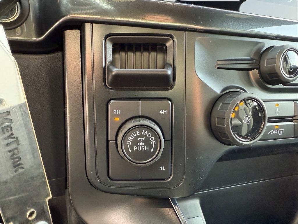 new 2025 Ford F-150 car, priced at $48,401