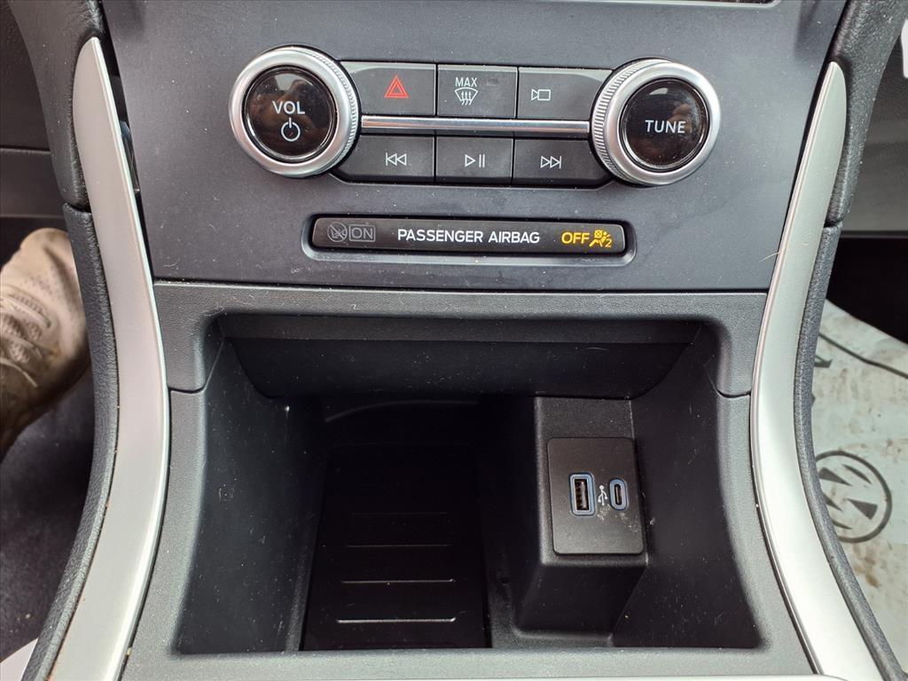 used 2024 Ford Edge car, priced at $28,905