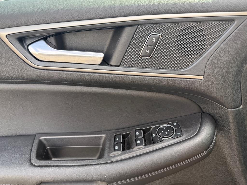 used 2024 Ford Edge car, priced at $31,000