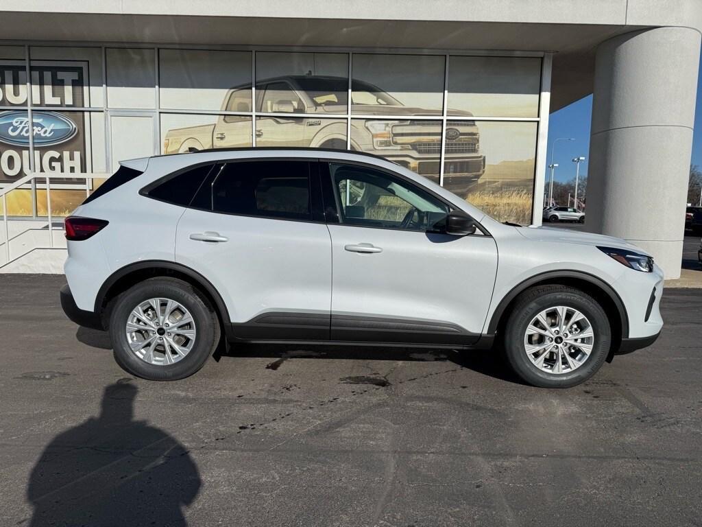 new 2025 Ford Escape car, priced at $32,890