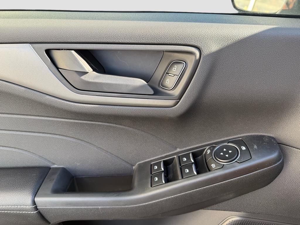 new 2025 Ford Escape car, priced at $30,670