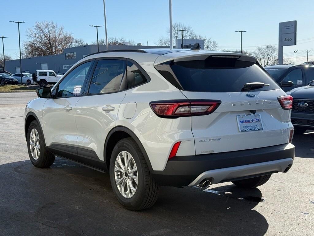 new 2025 Ford Escape car, priced at $32,890