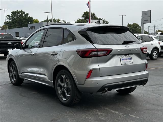 new 2024 Ford Escape car, priced at $27,001