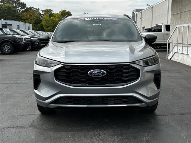 new 2024 Ford Escape car, priced at $27,001