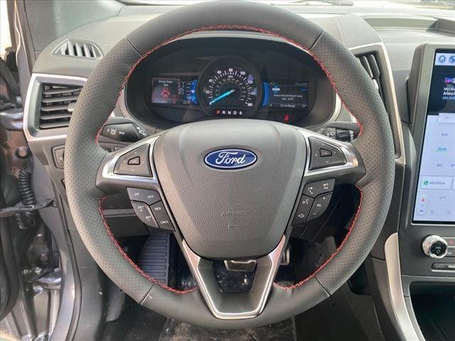 new 2024 Ford Edge car, priced at $45,642