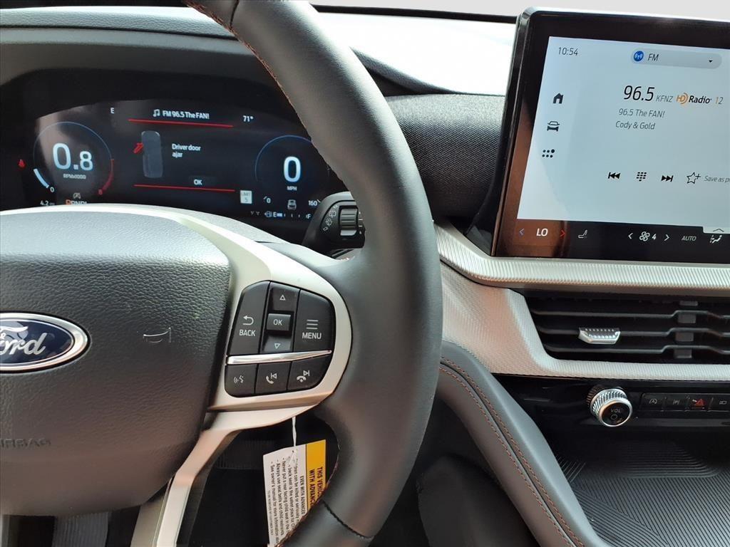 new 2025 Ford Explorer car, priced at $40,635