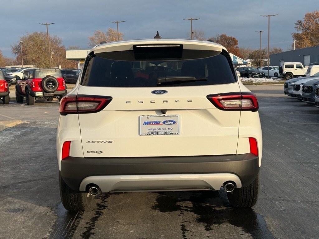 new 2025 Ford Escape car, priced at $29,333
