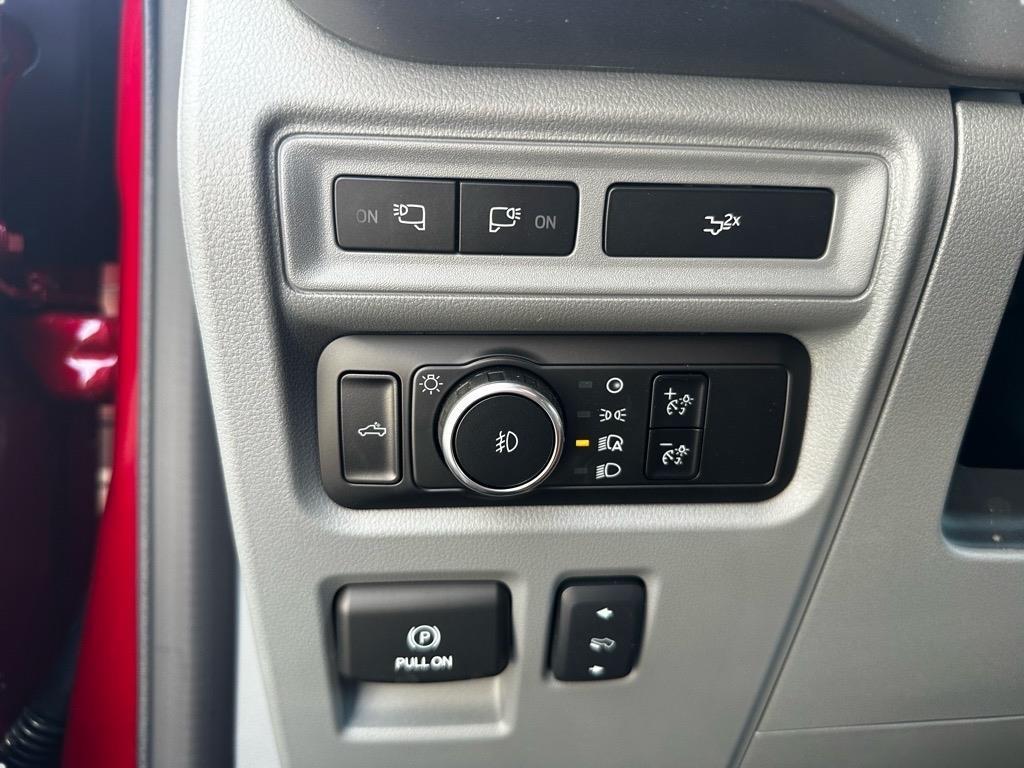 new 2024 Ford F-150 car, priced at $60,044