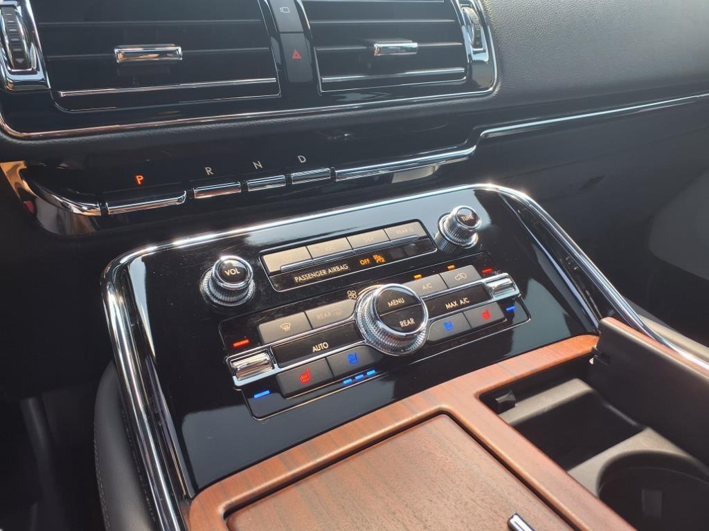 used 2023 Lincoln Navigator L car, priced at $70,989