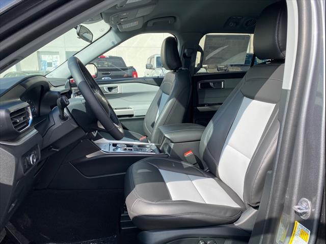 new 2024 Ford Explorer car, priced at $46,264