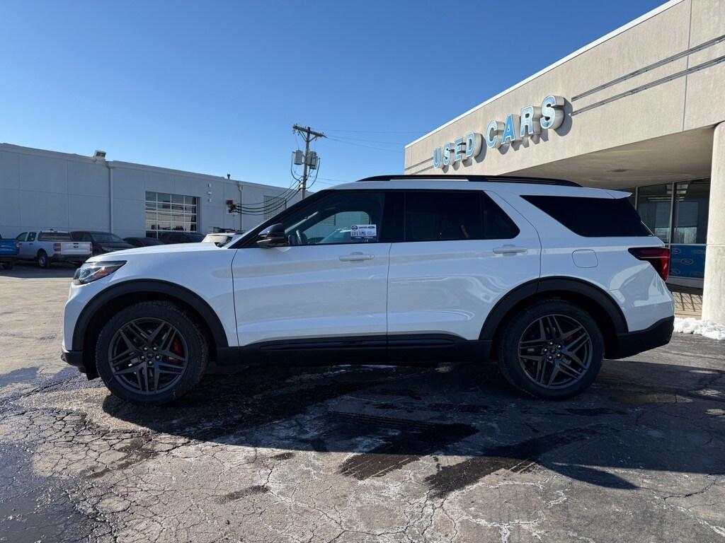 new 2025 Ford Explorer car, priced at $59,239