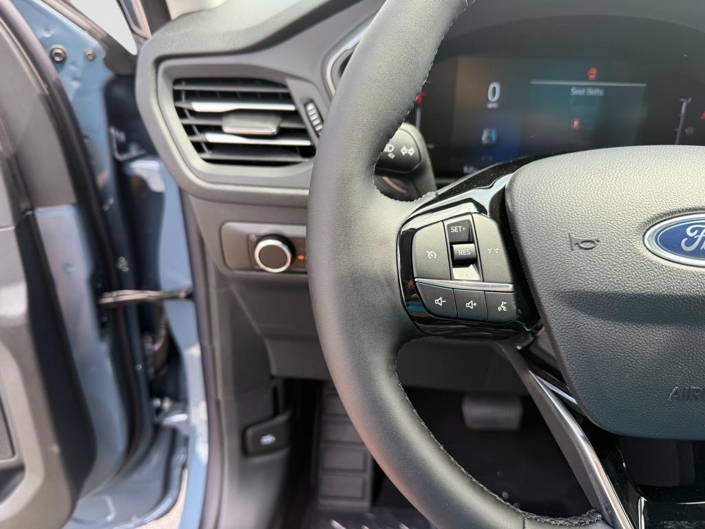new 2025 Ford Escape car, priced at $29,875