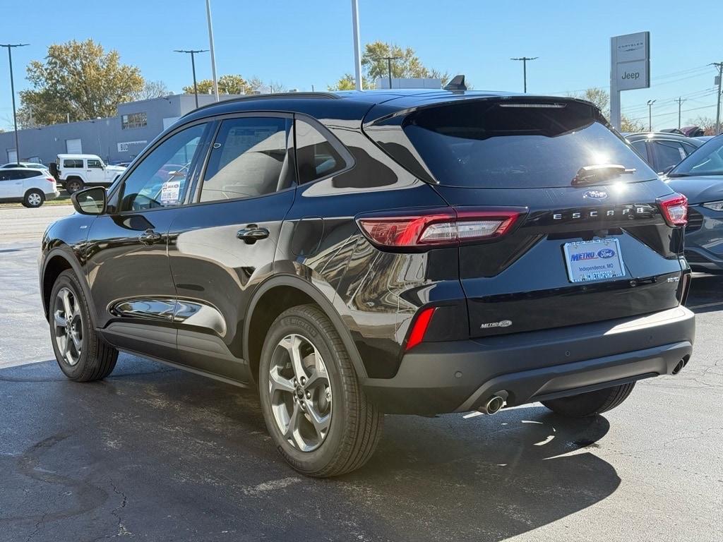 new 2025 Ford Escape car, priced at $33,925