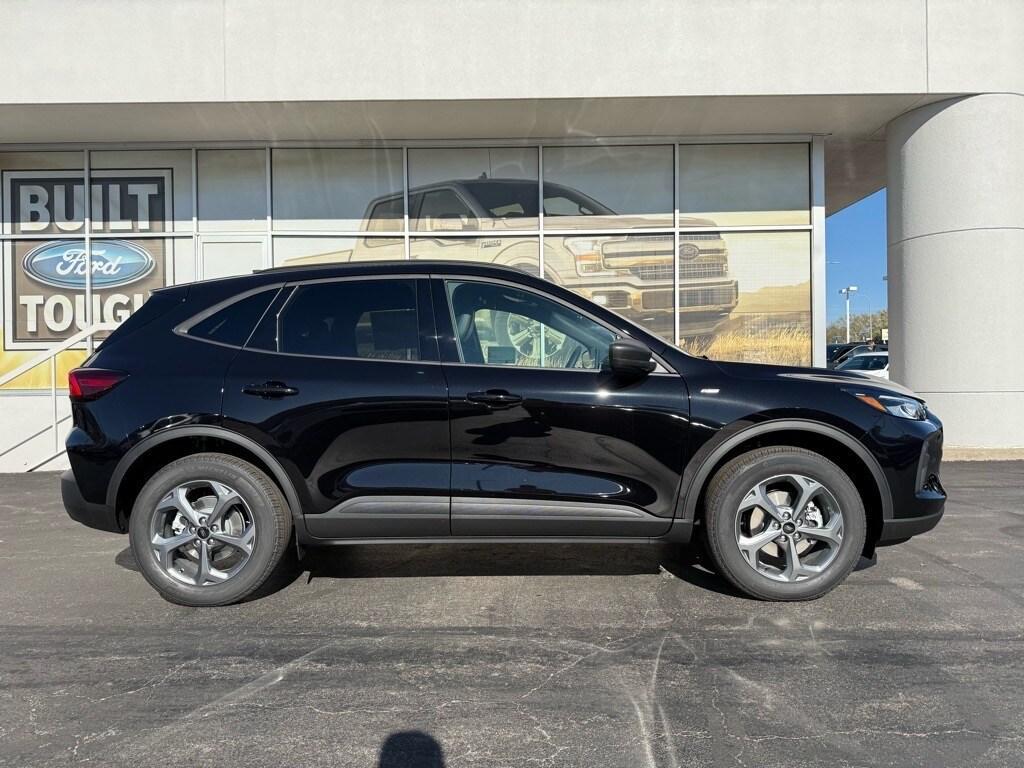 new 2025 Ford Escape car, priced at $33,925