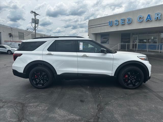 new 2024 Ford Explorer car, priced at $59,059