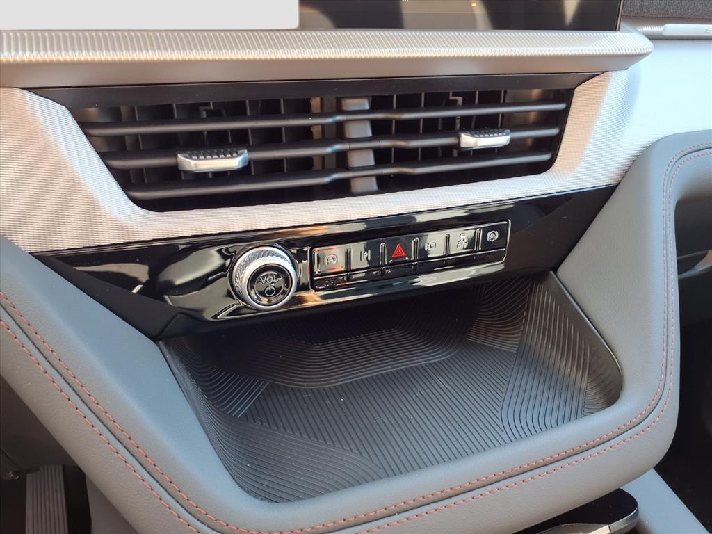 new 2025 Ford Explorer car, priced at $47,223