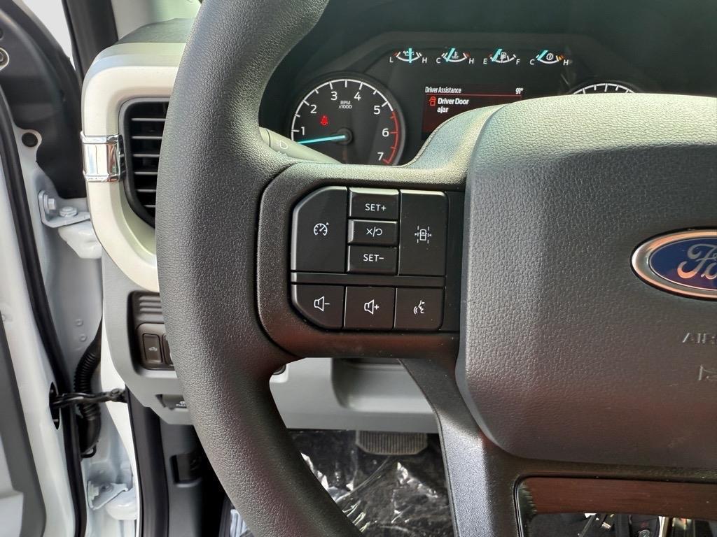 new 2025 Ford F-350 car, priced at $62,256