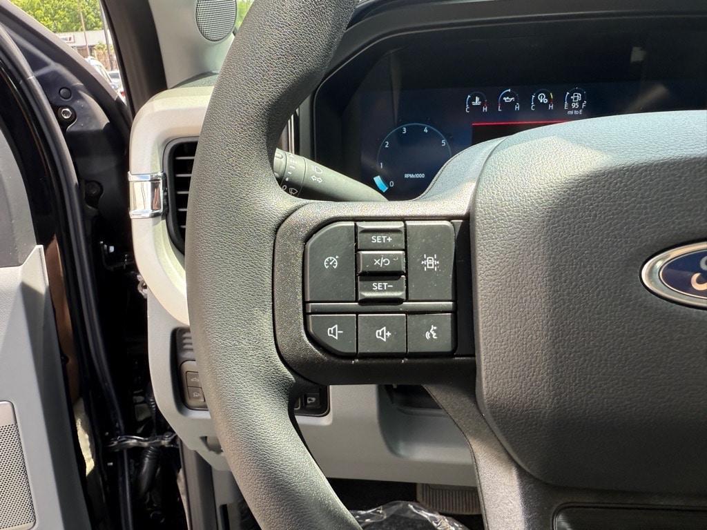 new 2025 Ford F-250 car, priced at $67,458