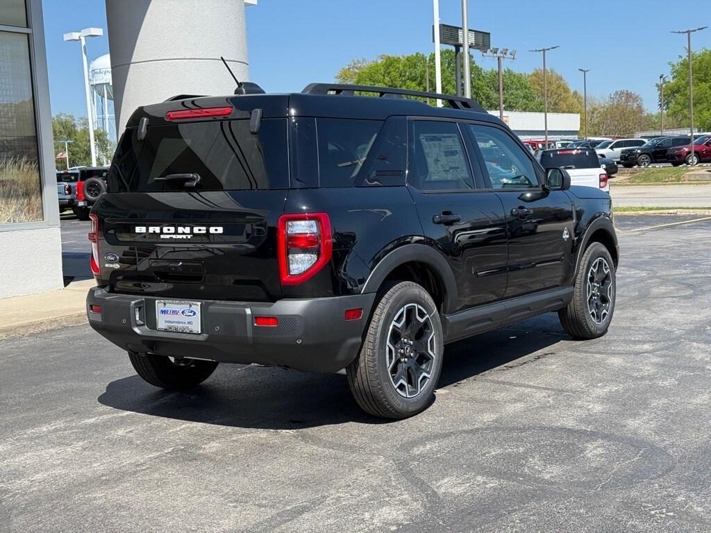 new 2025 Ford Bronco Sport car, priced at $34,928