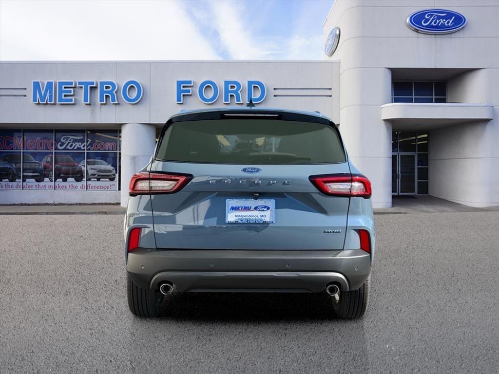 new 2025 Ford Escape car, priced at $34,046