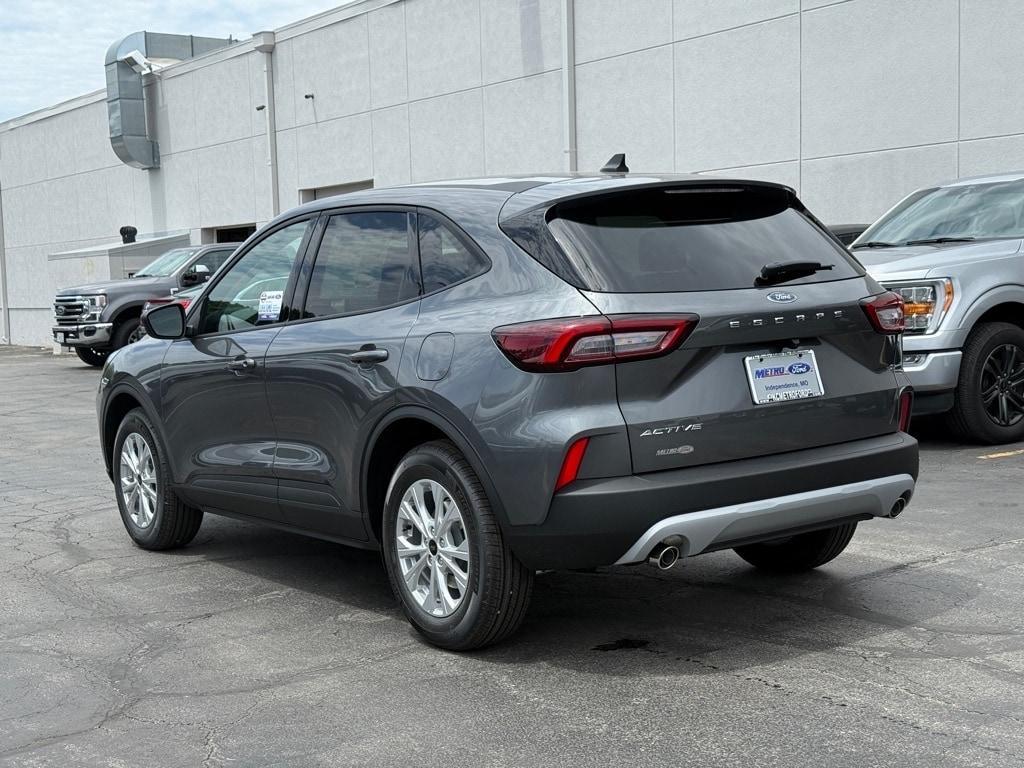 new 2025 Ford Escape car, priced at $29,882