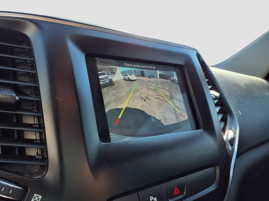 used 2019 Jeep Cherokee car, priced at $12,489