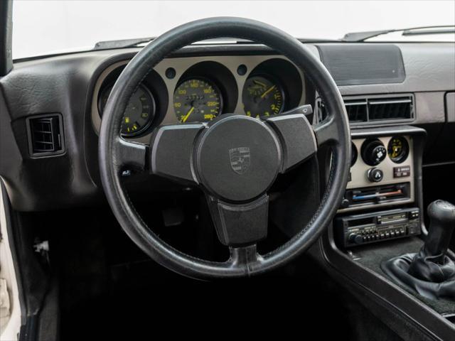 used 1983 Porsche 944 car