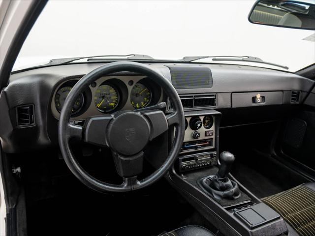 used 1983 Porsche 944 car