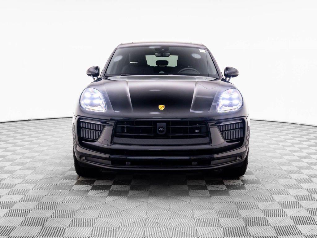 new 2025 Porsche Macan car