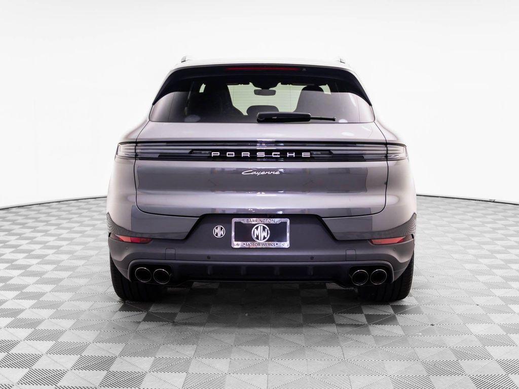 new 2025 Porsche Cayenne car